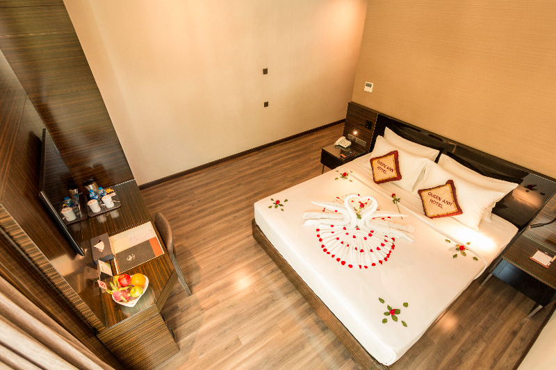 Queen Ann Hotel Saigon Center alt
