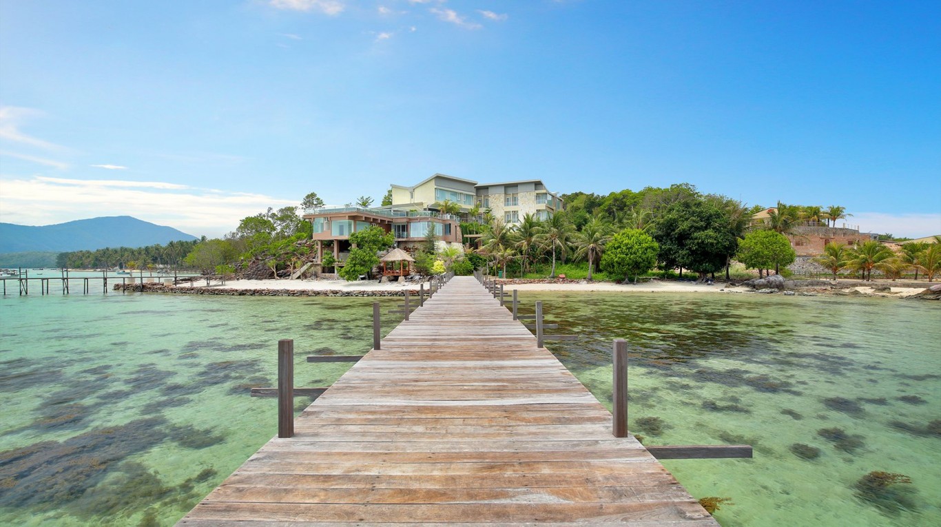 Royal Ocean View Beach Resort - Karimunjawa, Indonesia
